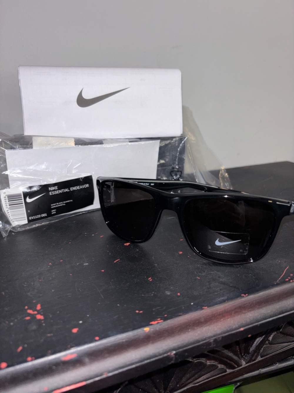 Nike Made in Italy Essential Endeavor Black Sunglasses NWT - Picture 2 of 6